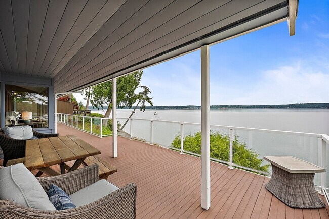 Building Photo - 153 Maple Ln NW