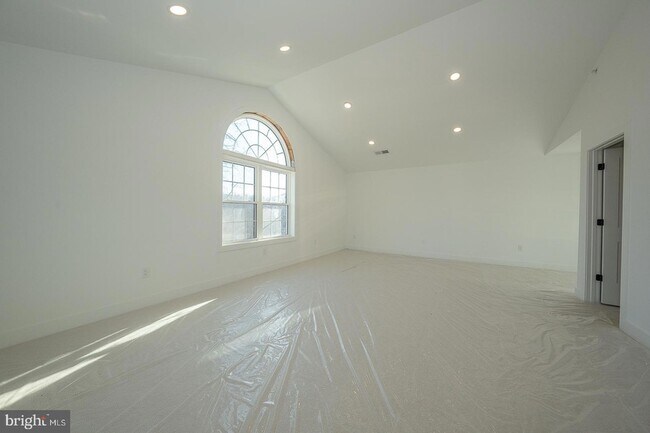 Building Photo - 2627 County Line Rd