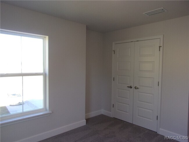 Building Photo - 219 Bittern Lp