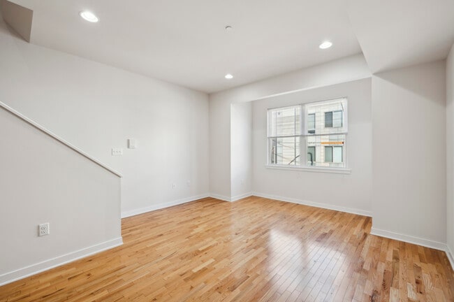 Living Room - 2638 Federal St