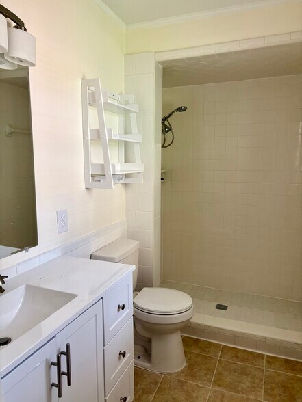 Building Photo - 136 Ski Crest Park