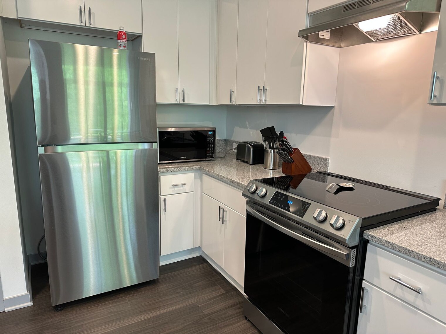 Building Photo - 5069 Aldersgate Dr