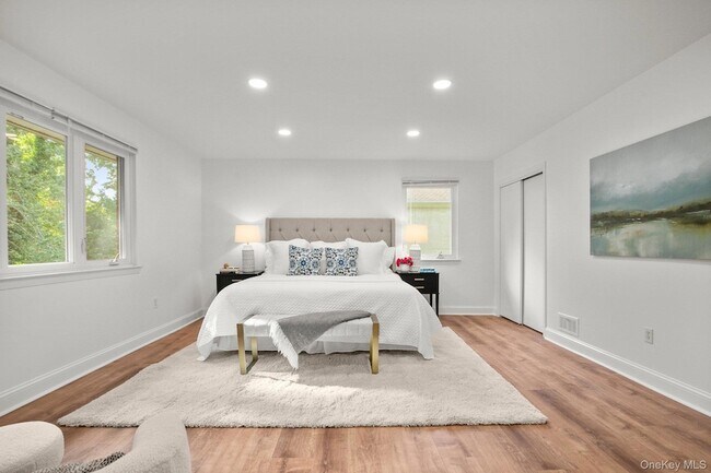Building Photo - 1341 Pelhamdale Ave
