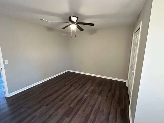 Building Photo - 108 Pinecrest Loop