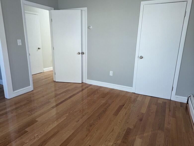 Building Photo - 60 Sacramento St