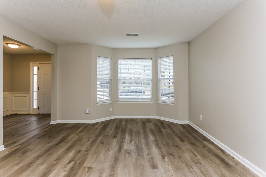 Building Photo - 2753 Elkmont Ridge SW