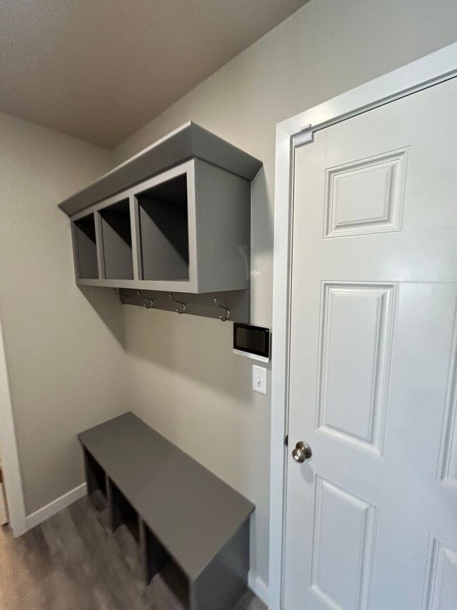 Building Photo - 3828 Scorpio Dr SE