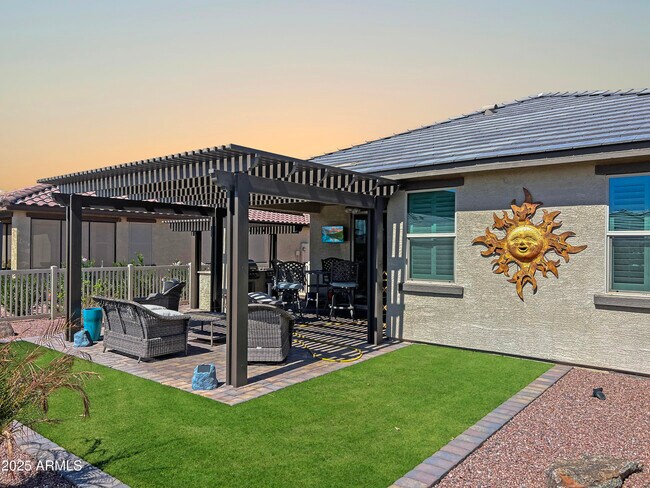 Building Photo - 41767 W Sagebrush Ct