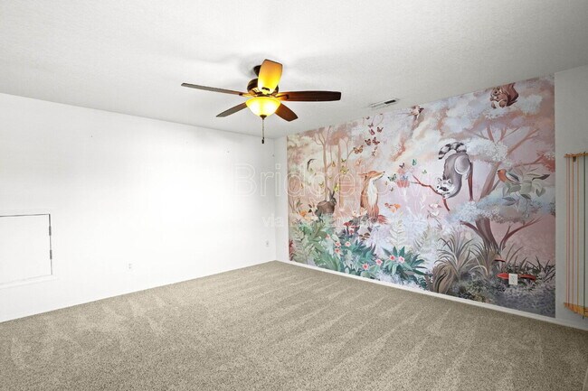 Building Photo - 2136 NE 13th Ave