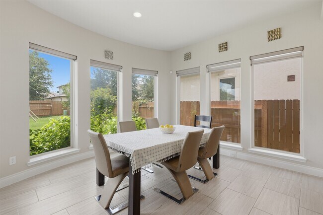 Building Photo - 11218 Oudney Ct