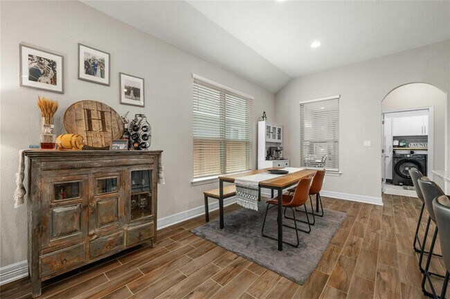 Building Photo - 317 Bonnet Blvd