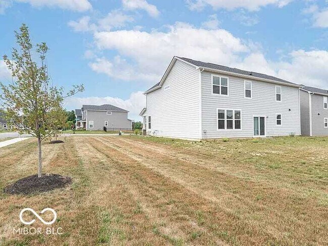 Building Photo - 5403 Veranda Dr
