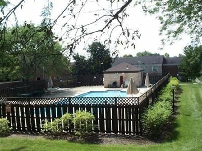 Building Photo - Coming soon May 2024!  2 bedroom condo in ...