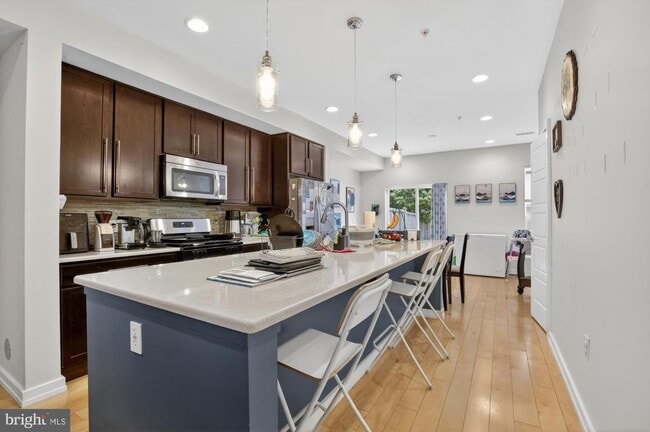 Building Photo - 1504 Earl St