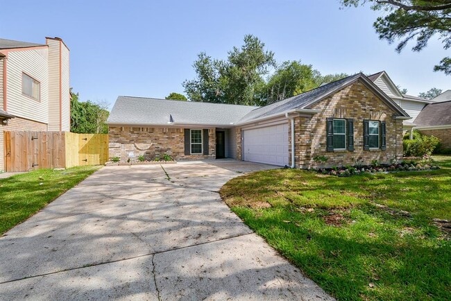 Building Photo - 10302 Tablerock Dr