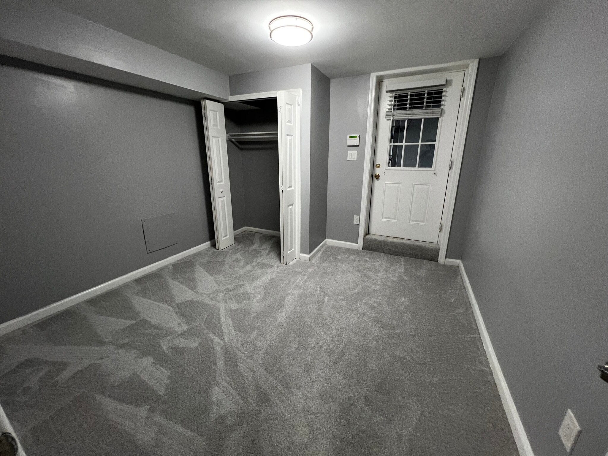 Building Photo - 2317 Glenmore Terrace