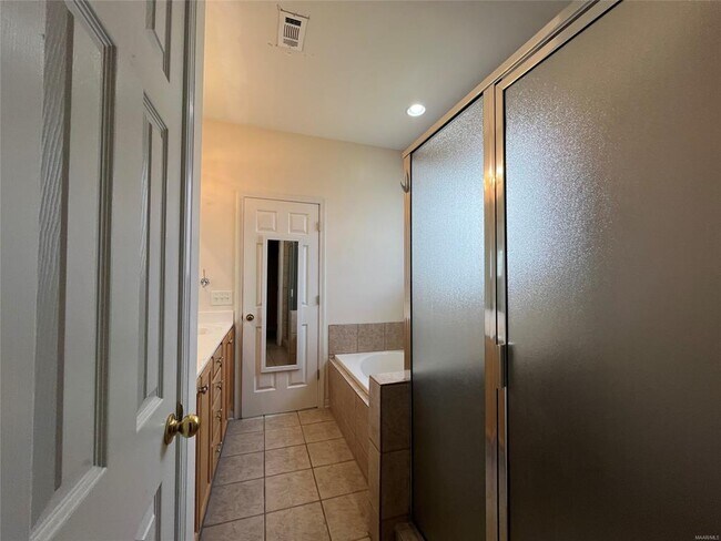 Building Photo - 8309 Grayson Grove