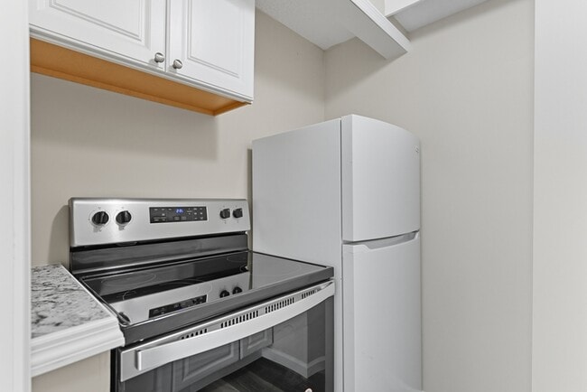 Building Photo - 1939 McCalla Ave