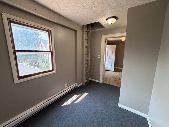 Building Photo - 3601 W Highland Blvd