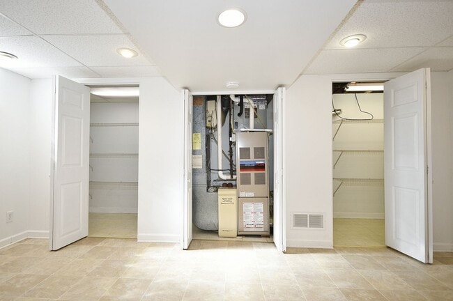 Building Photo - Charming 3-Bedroom/2-Bathroom Home in White Hall