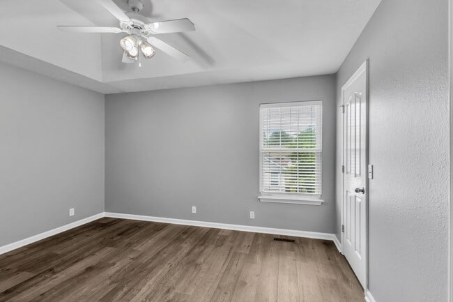 Building Photo - 414 Arapaho Dr