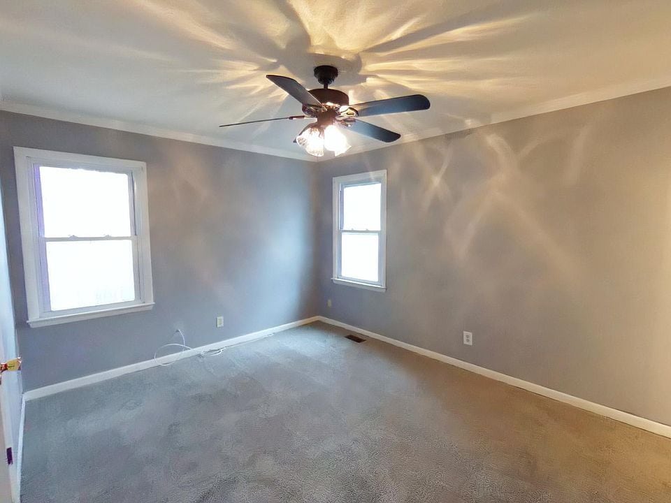 Building Photo - 7545 Fox Fern Dr