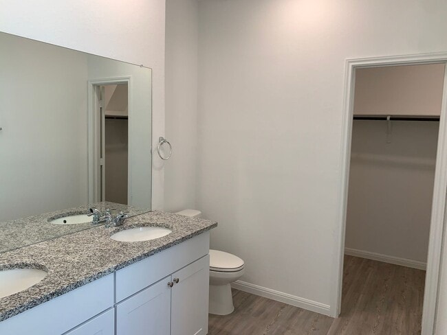 Building Photo - Luxury Vinyl Plank (No Carpet) /  Fridge Included / Office / Covered Back Patio / CISD