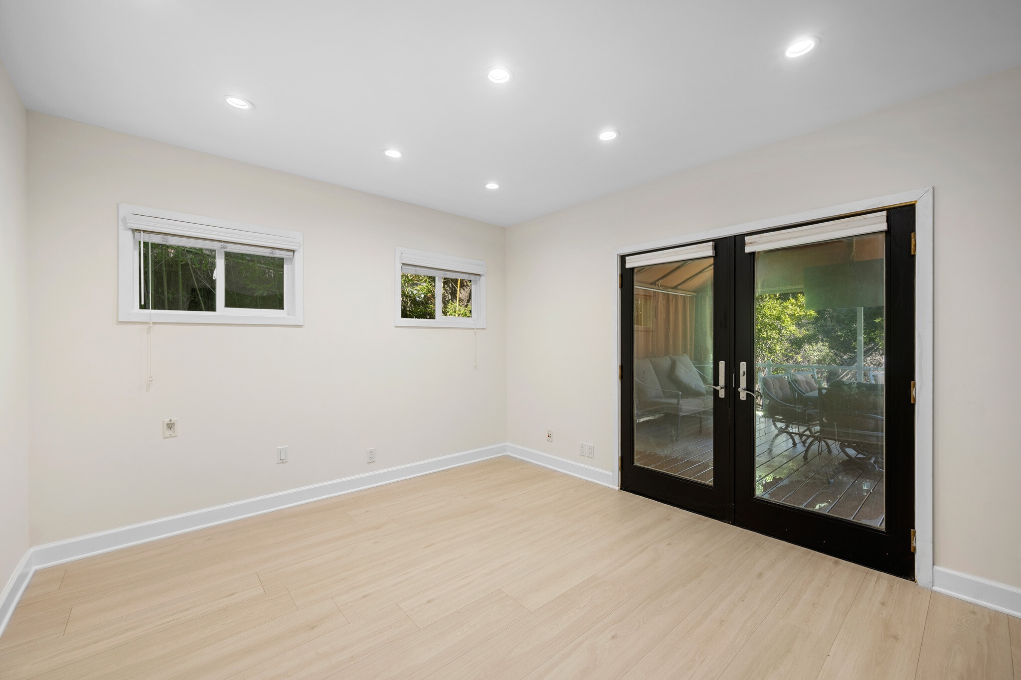 Building Photo - 1544 Golf Club Dr