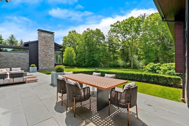 Building Photo - 63 Sylvan Ln
