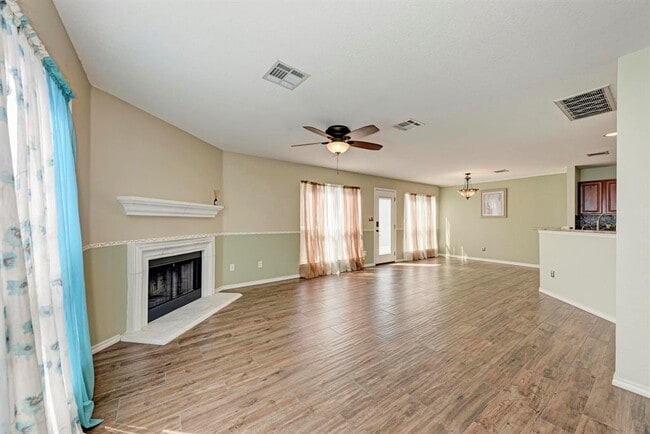 Building Photo - 2522 Georgian Dr