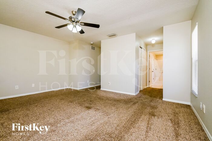 Building Photo - 4003 Kingsfield Dr