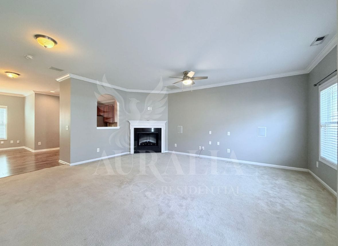 Building Photo - 705 Keystone Park Dr