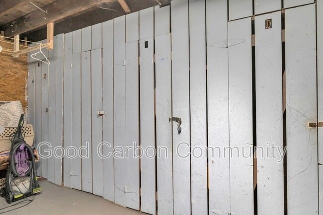 Building Photo - 5451 Creekside Ct