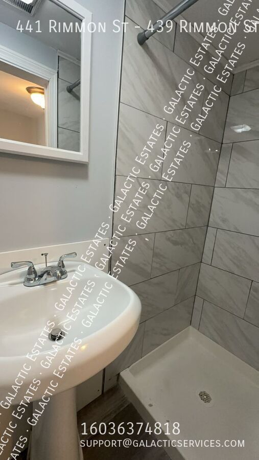 Building Photo - 441 Rimmon St