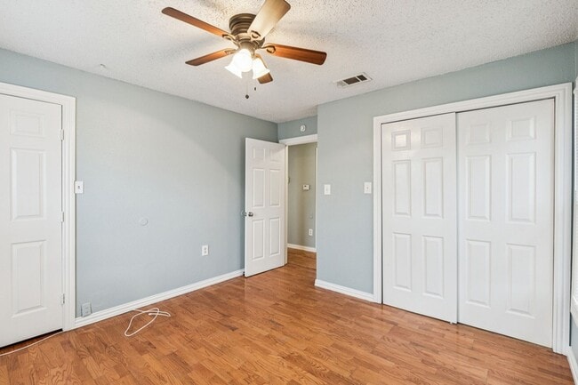 Building Photo - 10710 Joaquin Dr