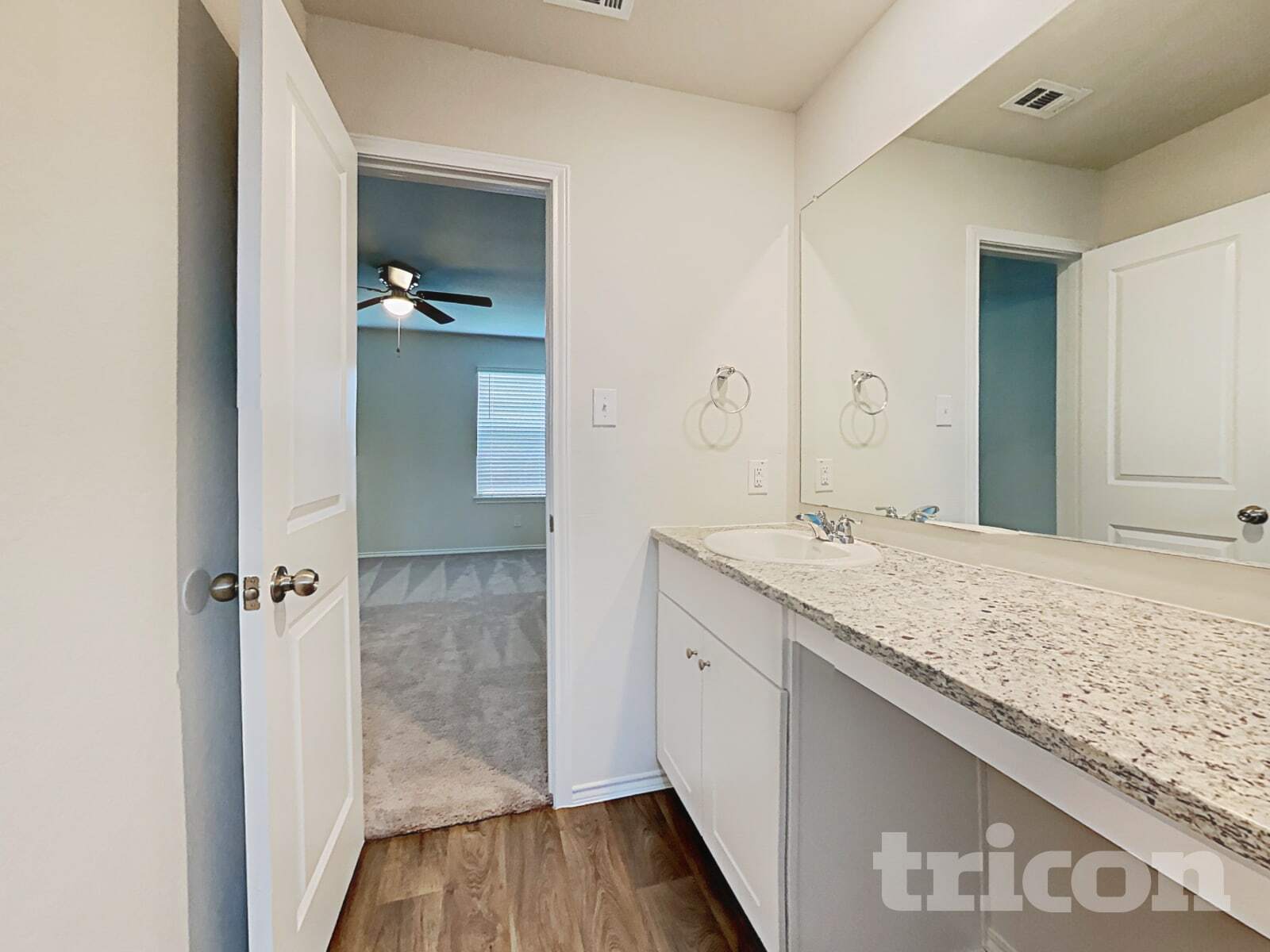 Building Photo - 13215 Winemaker Dr