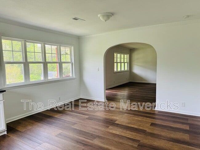 Building Photo - 67 Talley Ave