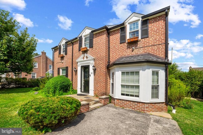 Building Photo - 21 Pickwick Ln