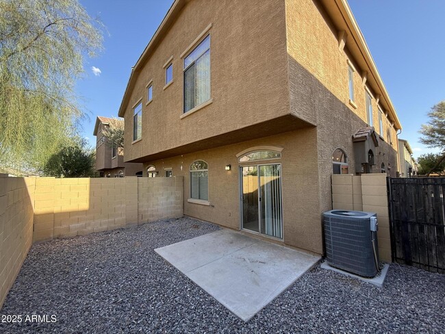 Building Photo - 2150 E Bell Rd