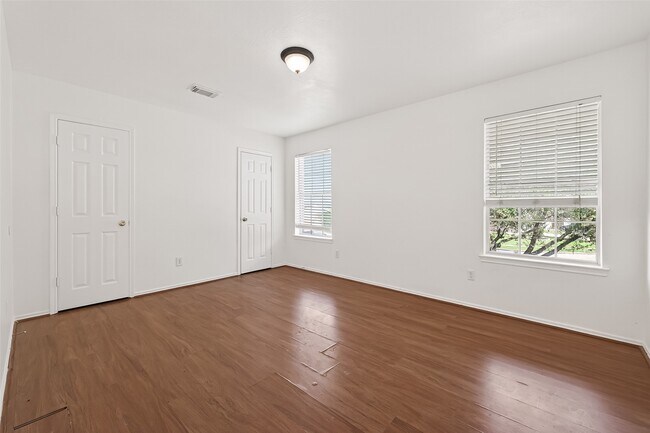 Building Photo - 3807 Brook Garden Ln