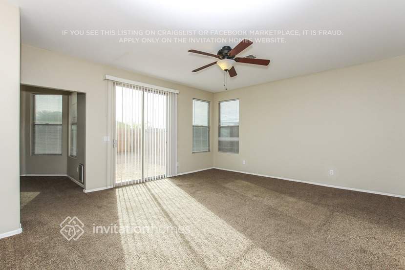 Building Photo - 6826 S 30th Ln