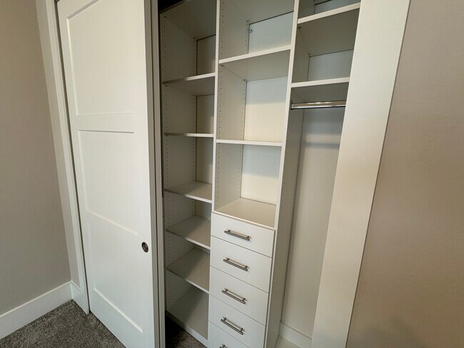 Building Photo - 547 Sanctuary Golf Pl