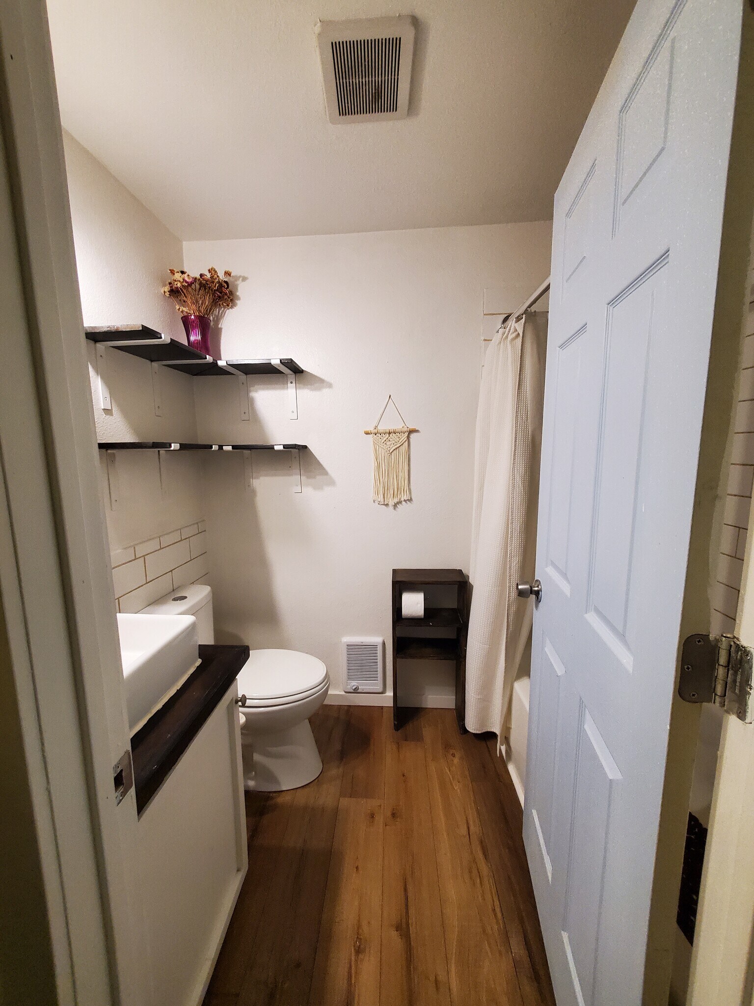 bathroom - 310 S 174th Pl