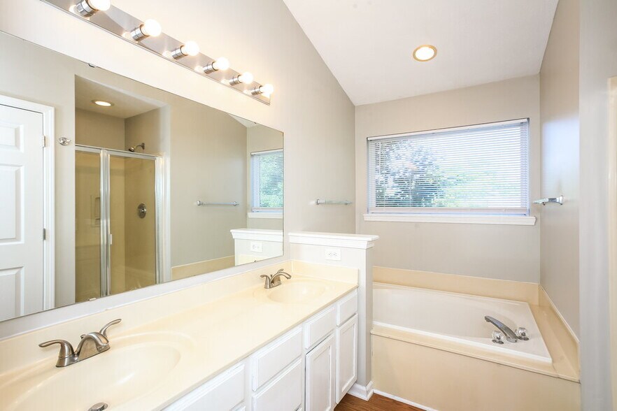Building Photo - 5928 Keensburg Dr
