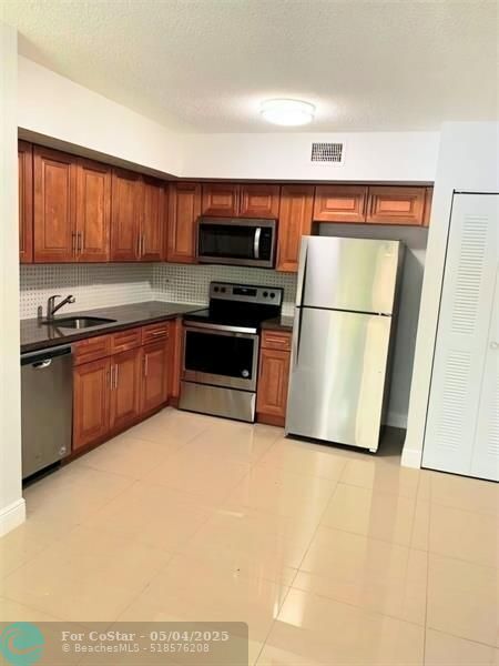 Building Photo - 3640 N 56th Ave