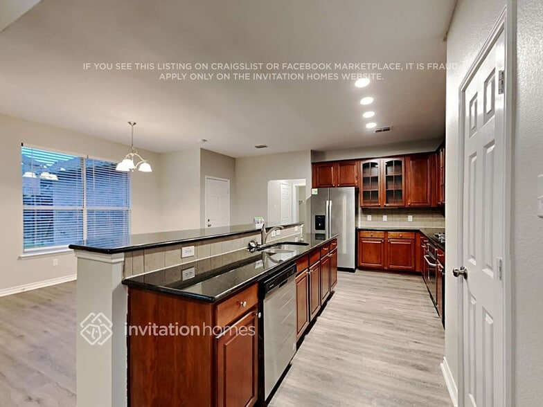 Building Photo - 1037 Shadybrook Ln