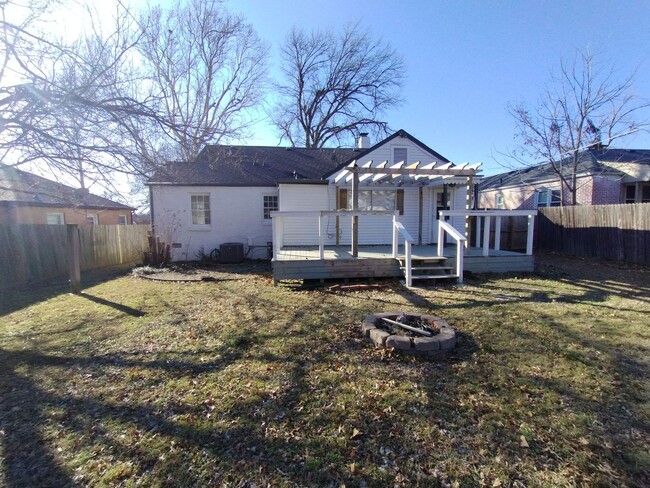 Building Photo - FOR LEASE | Tulsa | 2 Bed, 2 Bath Home - $...