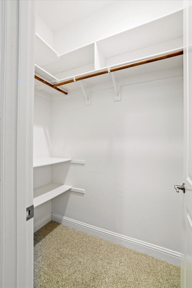 Building Photo - Custom N. Vacaville Single-Story Home in an Exclusive Gated Community!