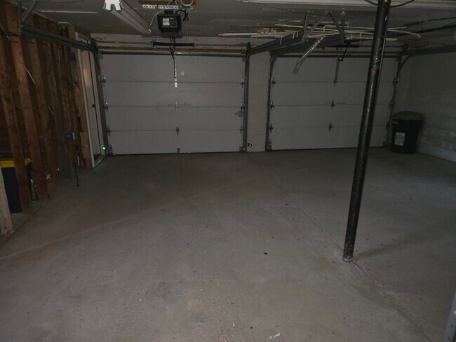 Building Photo - 1125 S Long Lake Blvd