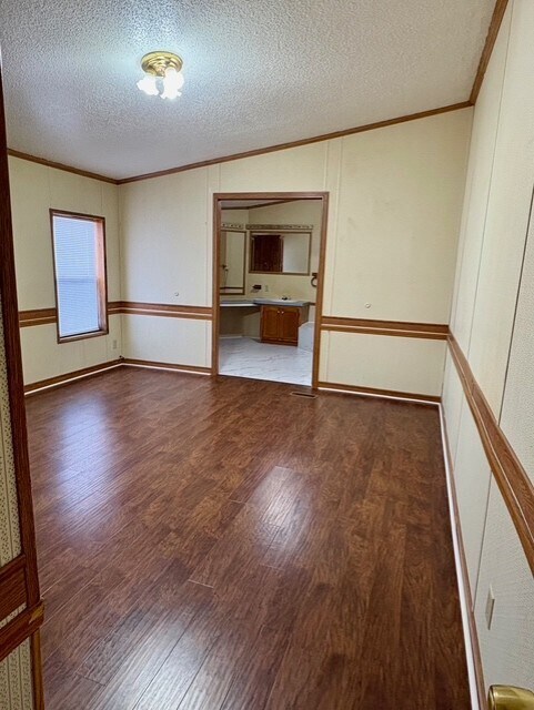 Building Photo - 3150 W McKinley Rd